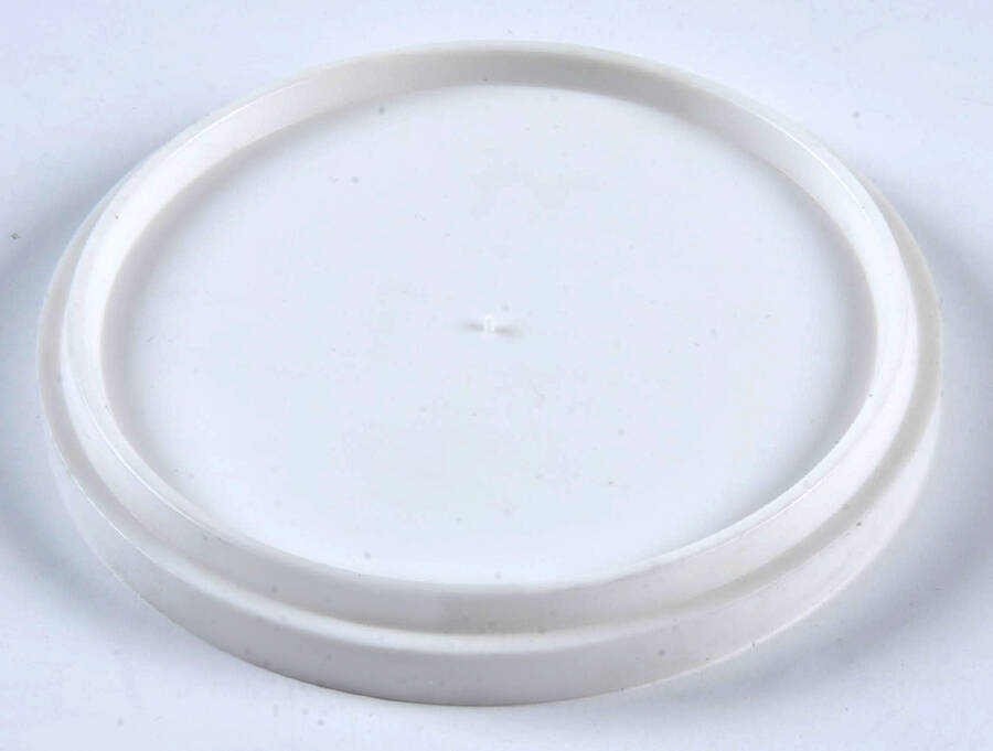 Oranges Plastic Lid for Juice Container by Anchor Hocking-1