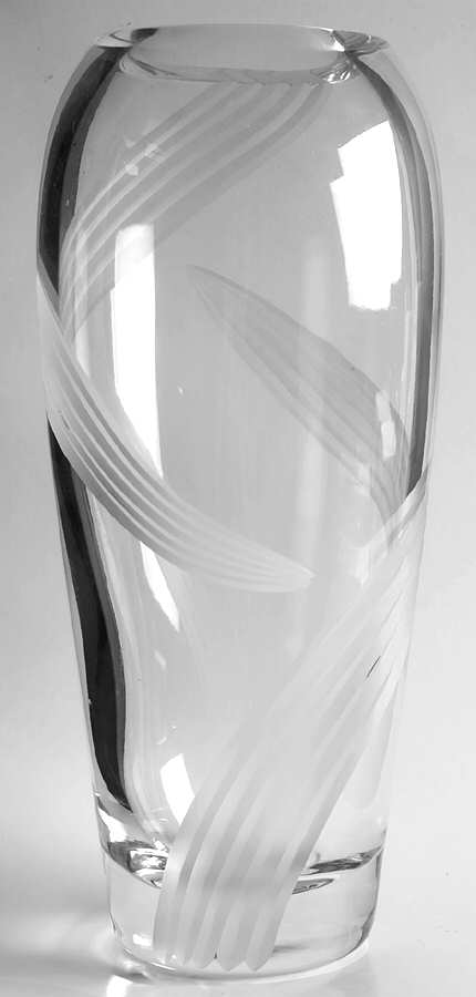Swirl 11" Flower Vase by American Cut-1