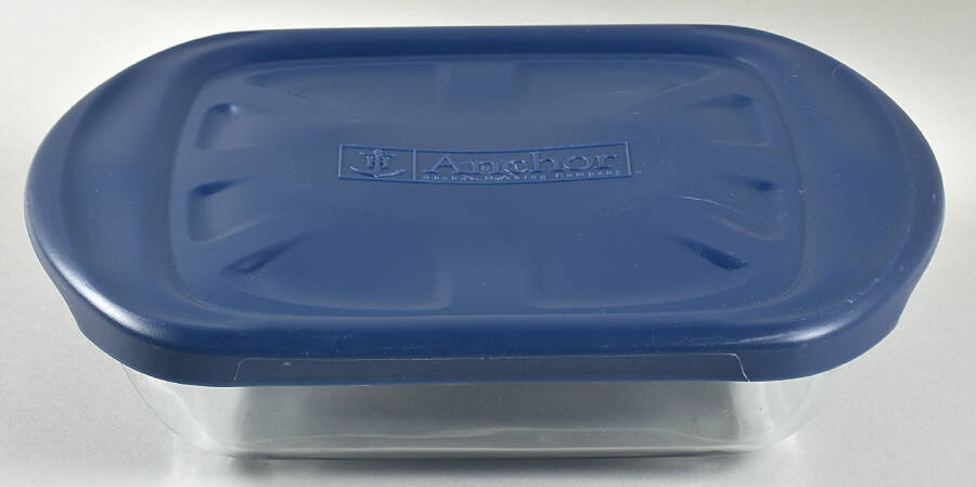 Oven Basics 8" Square Baker & Plastic Lid by Anchor Hocking-1