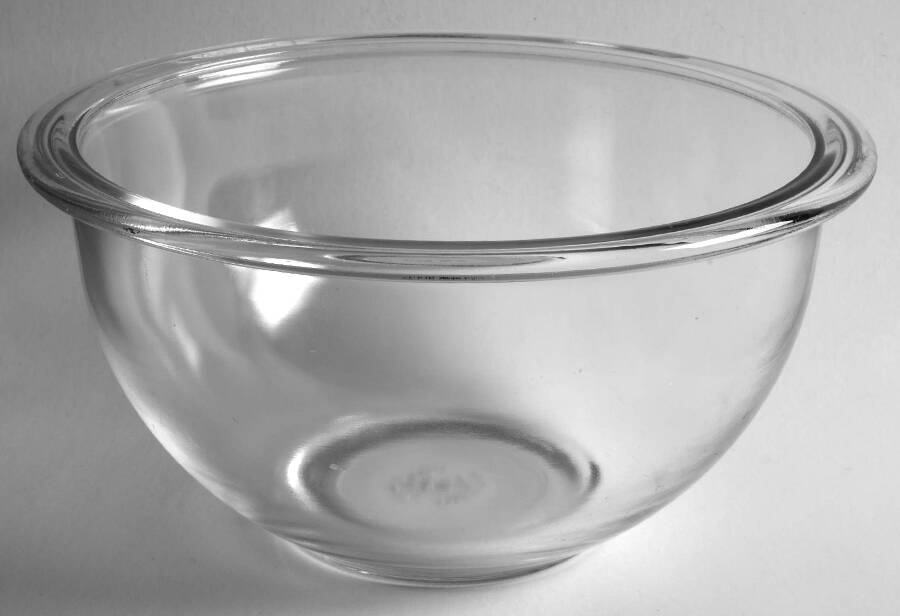Oven Basics 9'' Mixing Bowl by Anchor Hocking-1