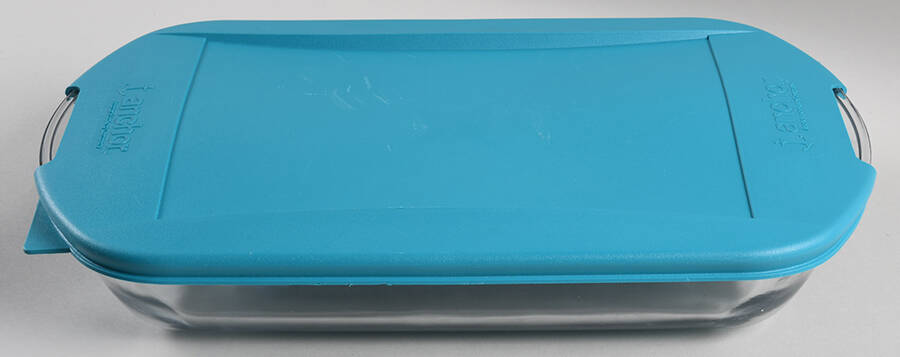Oven Basics 13" Rectangular Baker & Plastic Lid by Anchor Hocking-1