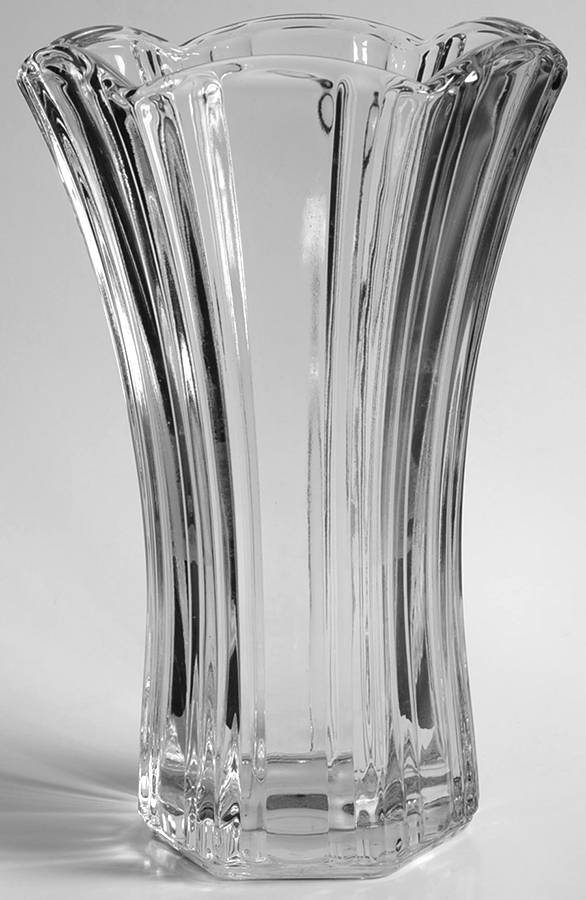 Florence 9" Flower Vase by Anchor Hocking-1