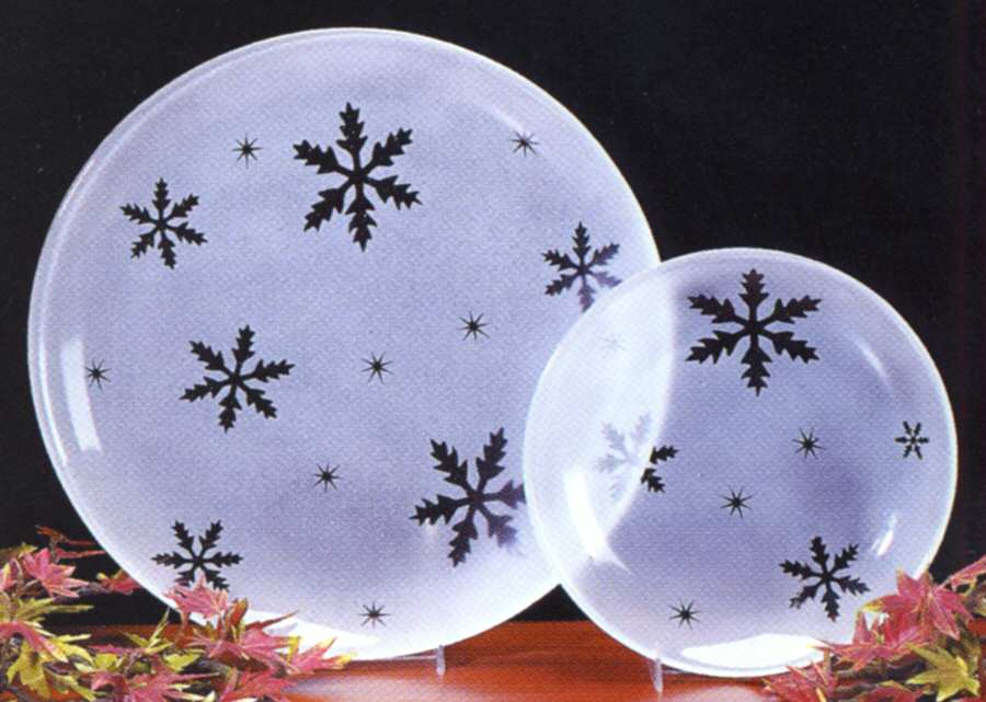 Snowflake Dinner Plate by Artland-1