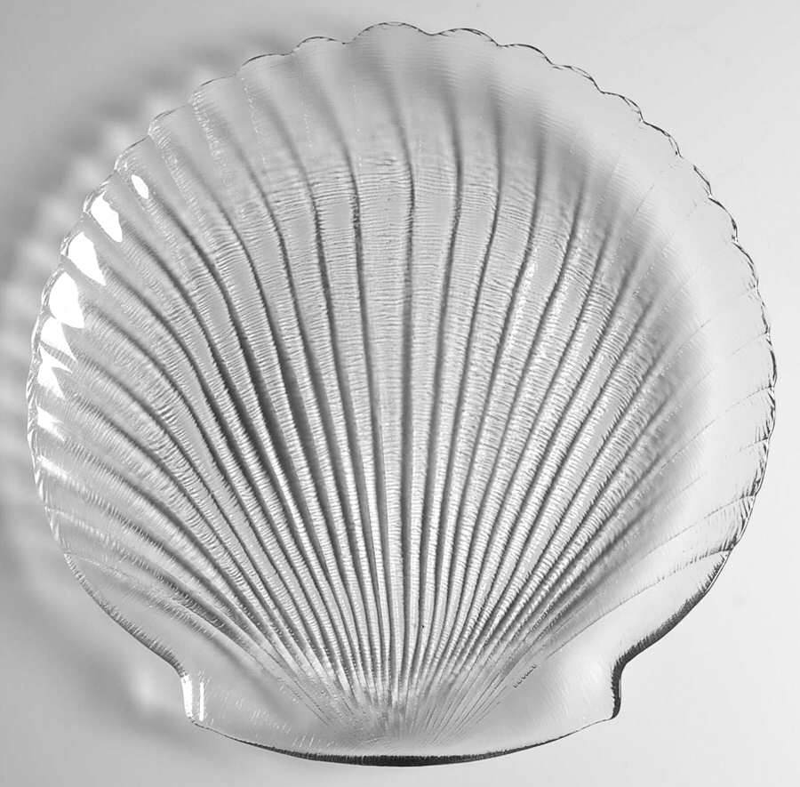 Coquillage 13" Shell Platter by Arcoroc-1