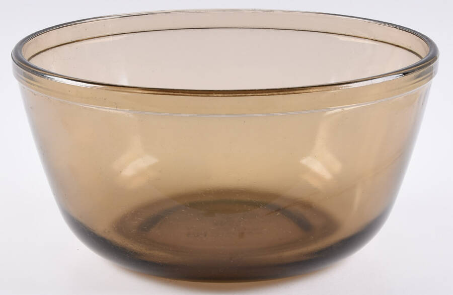 Amber Oven Basics 8" Mixing Bowl by Anchor Hocking-1