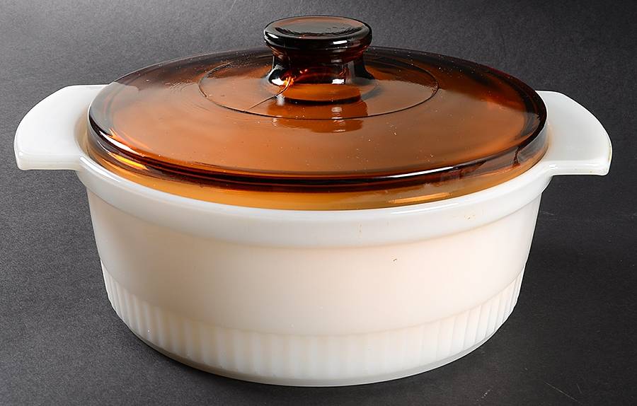 Hospitality Ovenware 2 Quart Round Covered Casserole by Anchor Hocking-1