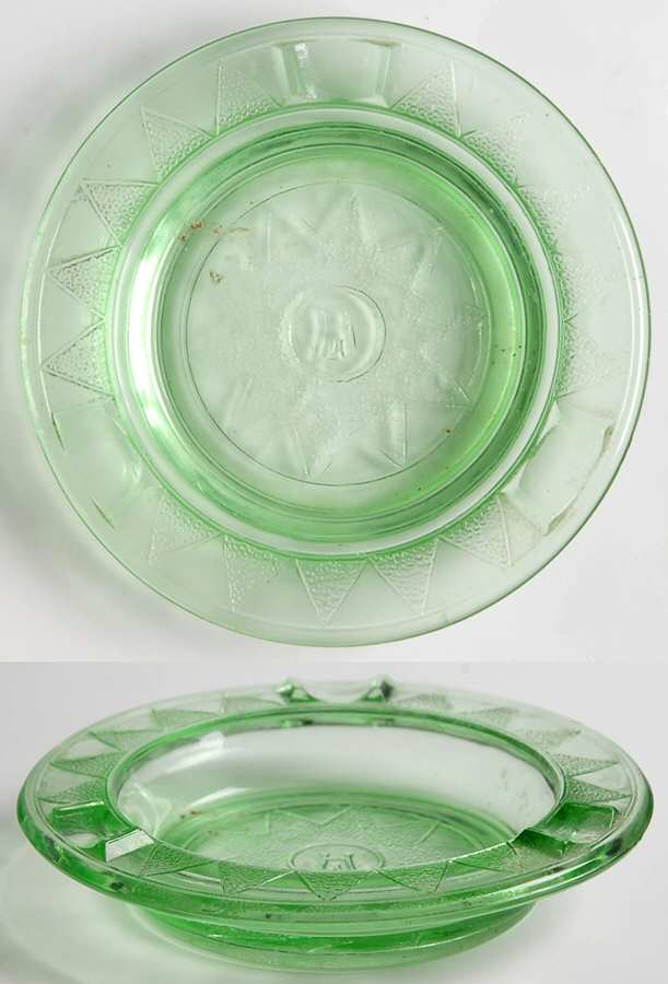 Triangle Stars Green 4" Ashtray by Hazel-Atlas-1