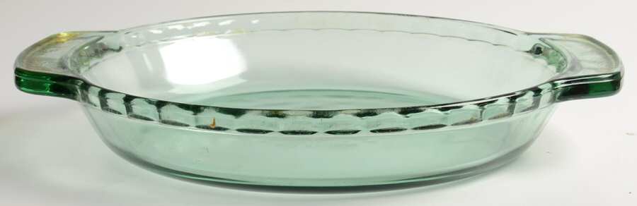 AHC88 Deep Pie Dish by Anchor Hocking-1