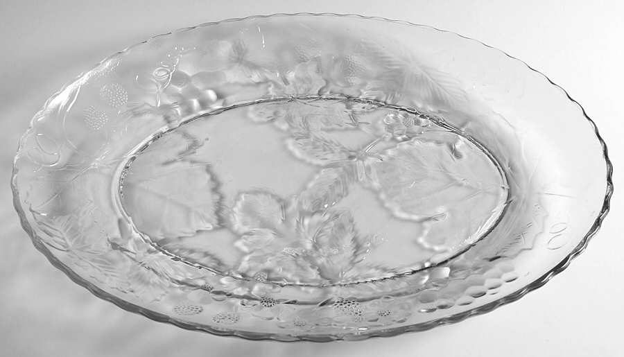 AHC90 18" Oval Platter by Anchor Hocking-1