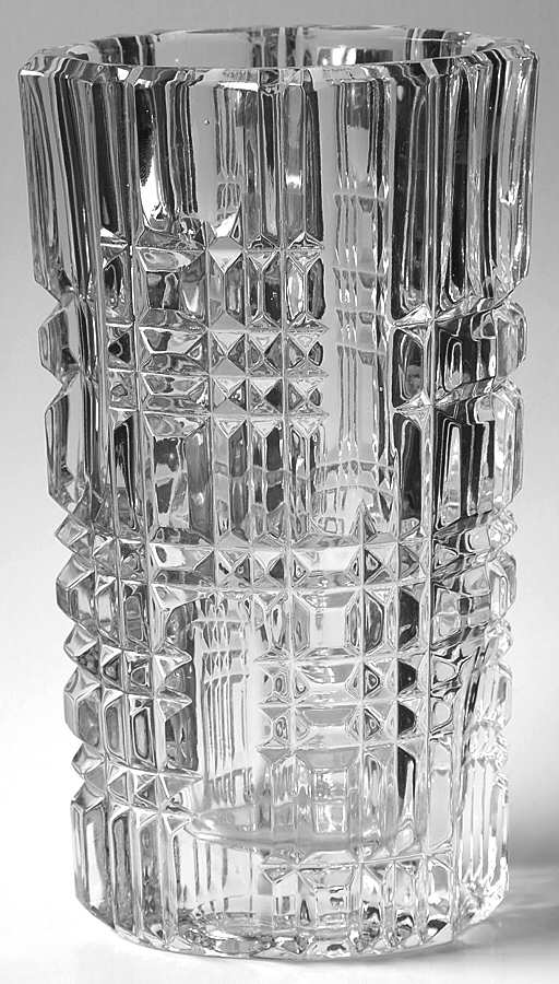 AMC15 8" Flower Vase by American Cut-1