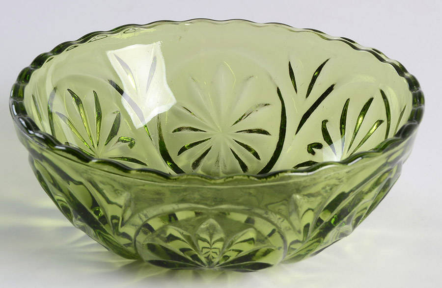 Medallion Green (Avocado) 4" Individual Salad/Fruit/Dessert/Dip Bowl by Anchor Hocking-1