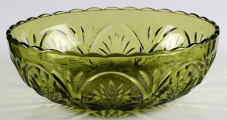 Medallion Green (Avocado) 8" Salad/Fruit/Dessert/Chip Serving Bowl by Anchor Hocking-1