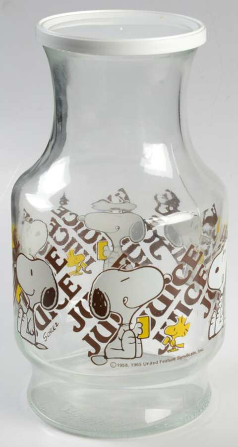 Snoopy Juice Container & Plastic Lid by Anchor Hocking-1
