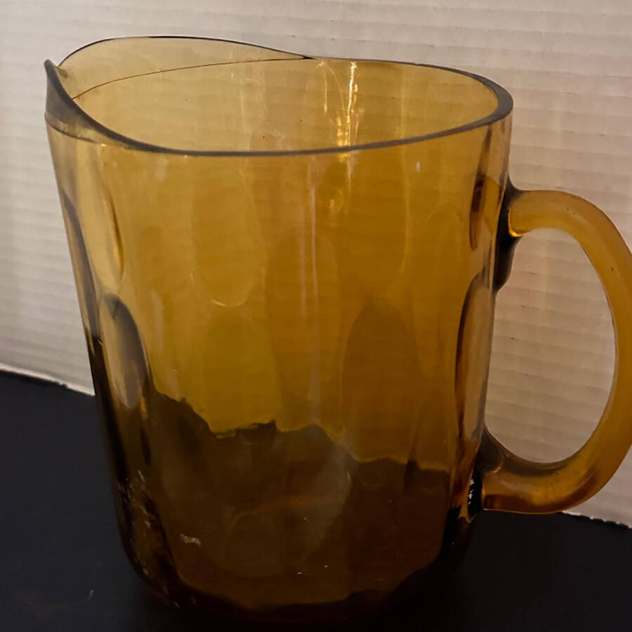 Lyric Gold (Harvest Gold) 50 Oz Pitcher by Hazel-Atlas-1