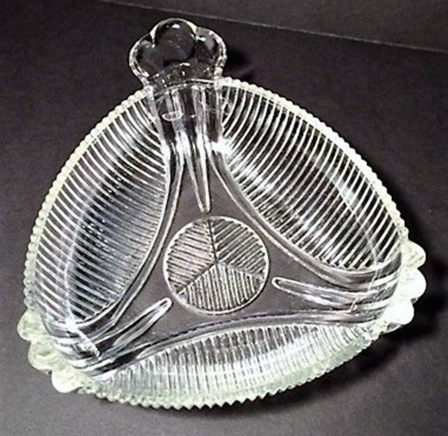 577 (Colors) 6" Handled Bon Bon by Hazel-Atlas-1