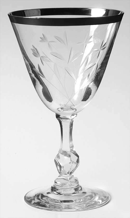 BFC1 Wine Glass by Blefeld-1