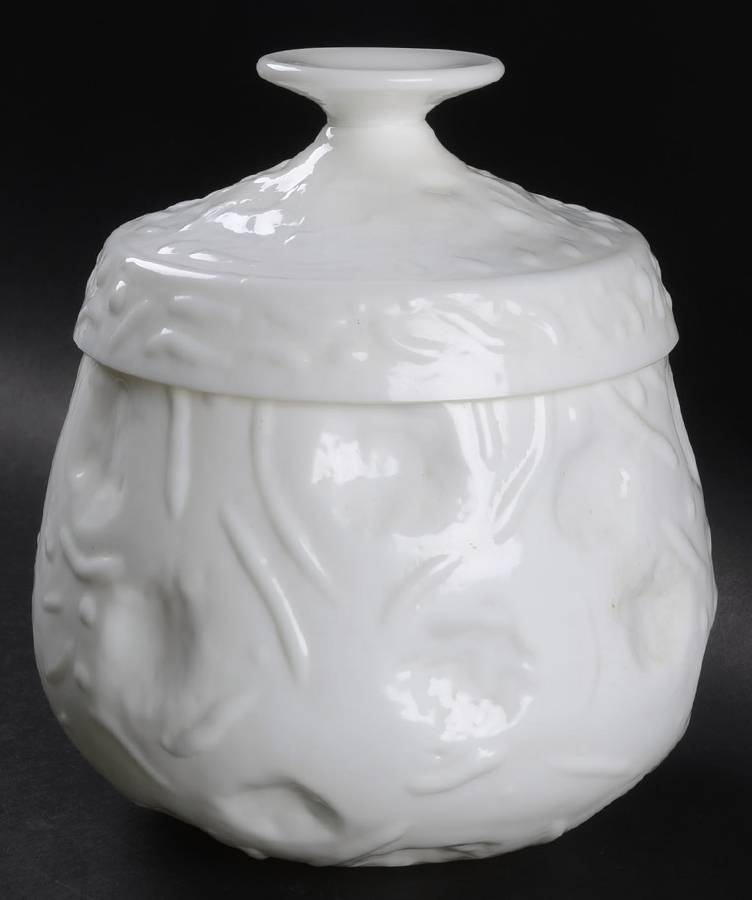 El Rancho Milk Glass Large Turnabout & Coupette (Lid) by Bryce-1