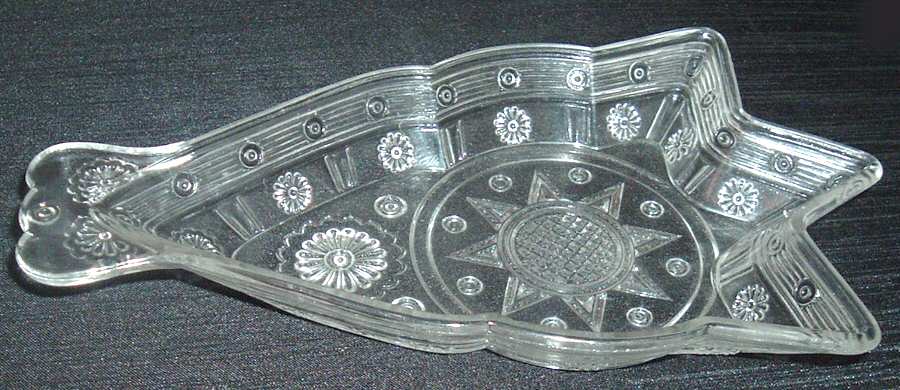 Rosette Pickle Dish by Bryce-1