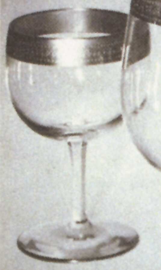 St. Regis (Stem 240) Wine Glass by Bryce-1