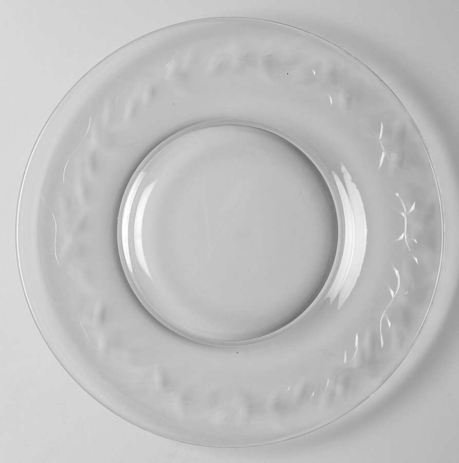 Wreath Luncheon Plate by Bryce-1