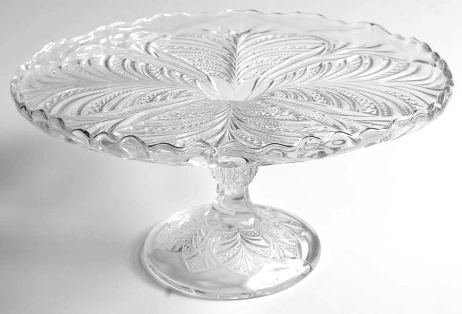 Palm Leaf Fan Cake Stand by Bryce-1