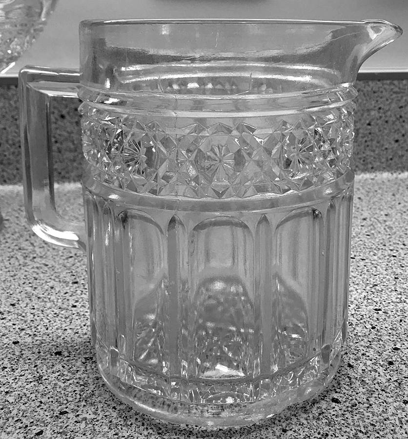 Hawaiian Lei 32 Oz Pitcher by Bryce-1