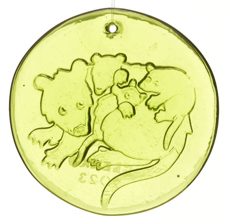 Animals & Figurines 4" Possum Suncatcher/Ornament by Blenko-1