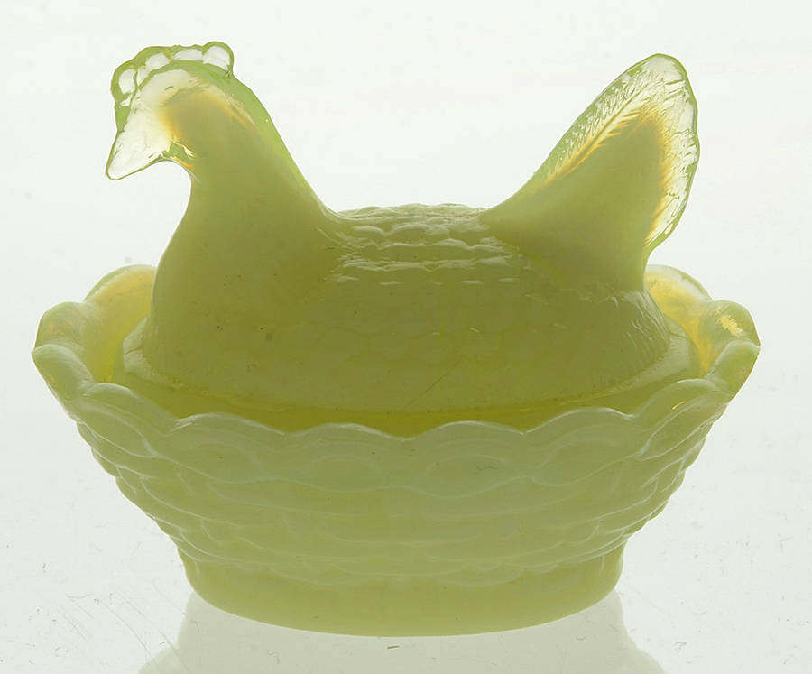 Animals & Figurines Chick Slat with Lid by Boyd Crystal-1