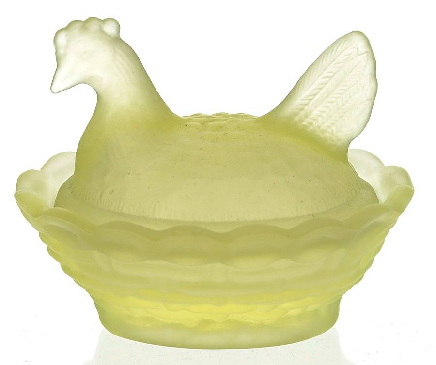 Animals & Figurines Chick Salt & Lid by Boyd Crystal-1