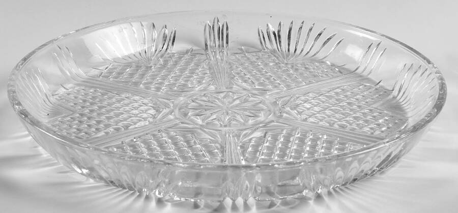 Selecta 11" Round Platter by Bormioli Rocco-1
