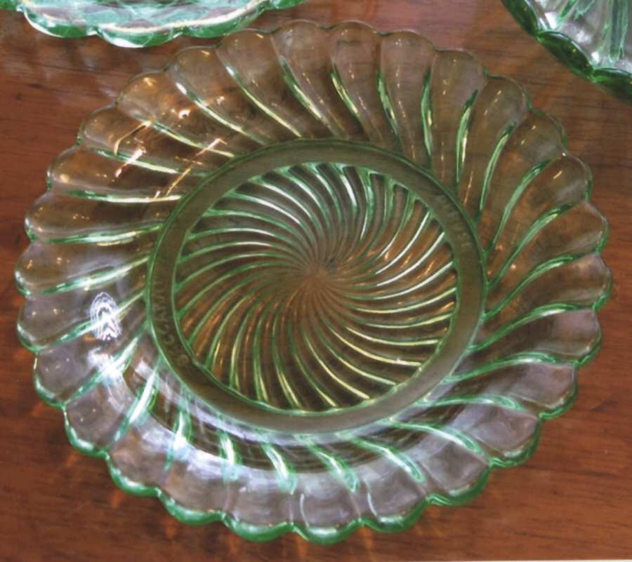 Swirl Green Salad/Dessert Plate by Baccarat-1