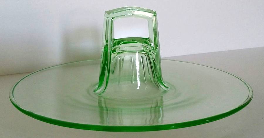 BGC7 Center Handle Tray by Beaumont-1