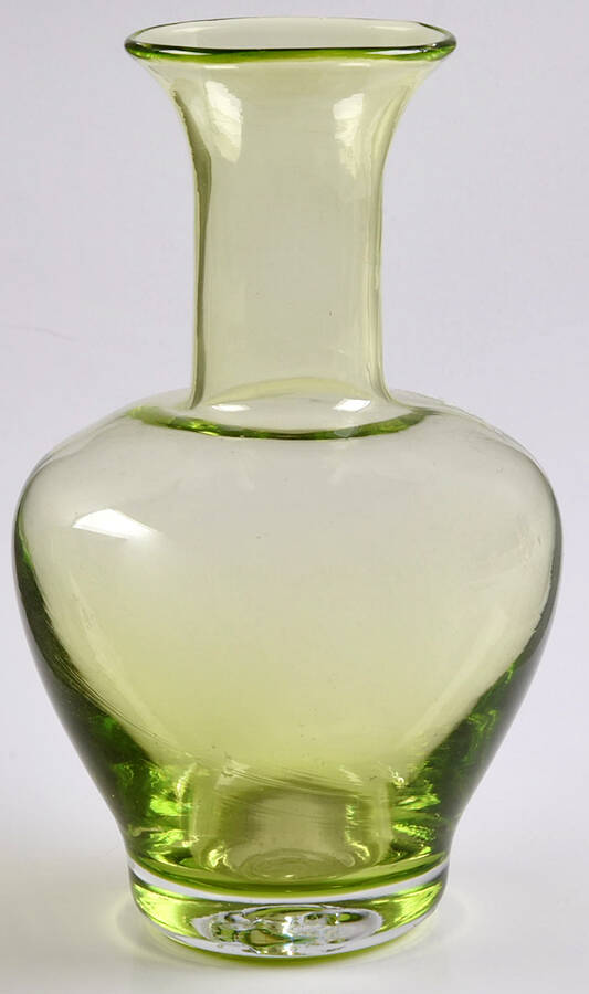 Vases #9604 7" Vase by Blenko-1