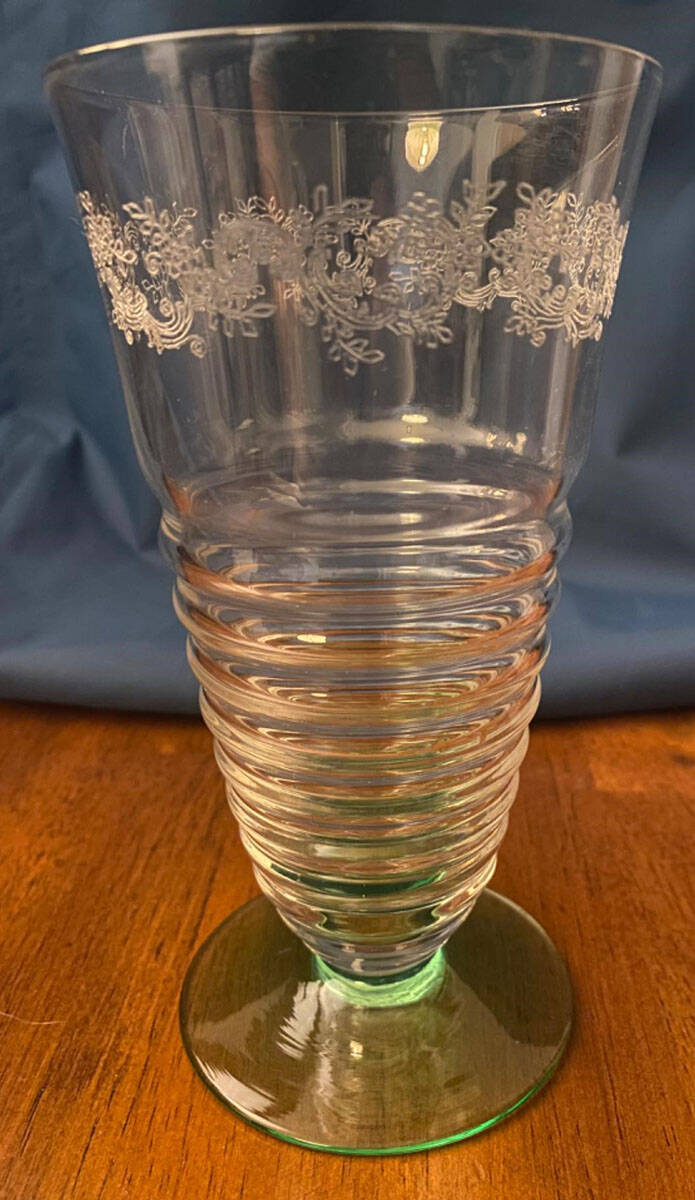 Etch515-2 (Green Stem & Foot) Iced Tea by Bryce-1