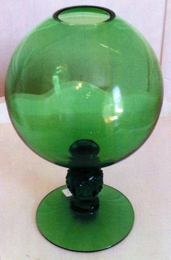 Aurora Green Ivy Ball Vase by Cambridge-1