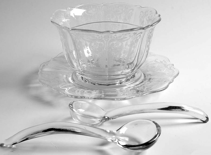 Candlelight Divided Mayonnaise, Underplate and 2 Ladles by Cambridge-1
