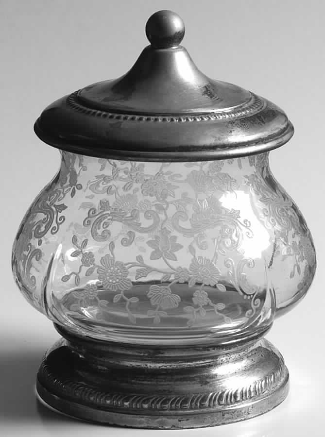 Chantilly Shape 3400 Sugar Bowl with Sterling Foot & Lid by Cambridge-1