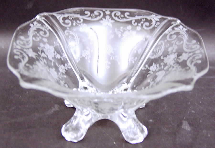 Chantilly 3400 4 Toed Comport No Handles by Cambridge-1