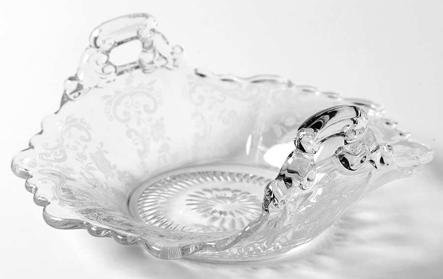 Chantilly Martha/326 6" 2 Handled Basket by Cambridge-1