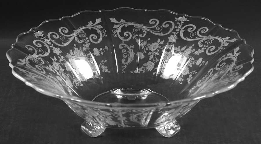 Chantilly Three-Toed Bowl by Cambridge-1