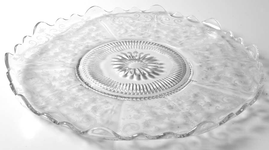 Chantilly Martha/128 14" Cupped Cabaret Plate by Cambridge-1