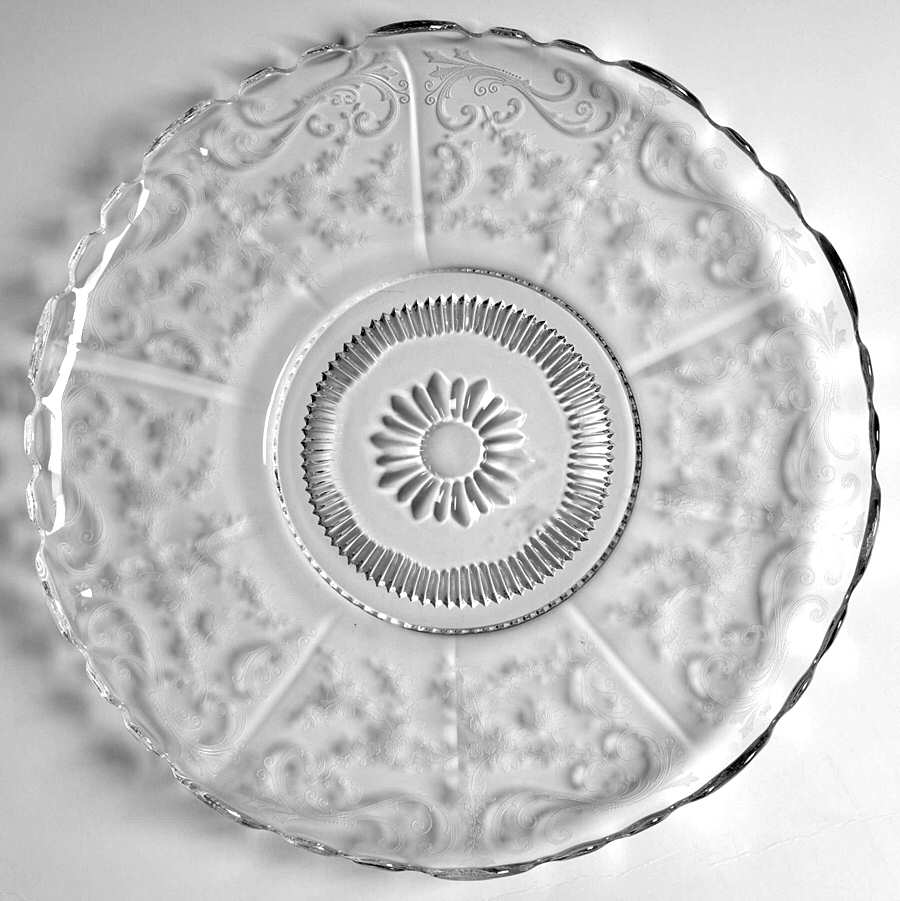 Chantilly Martha/162 10" Cupped Cabaret Plate by Cambridge-1