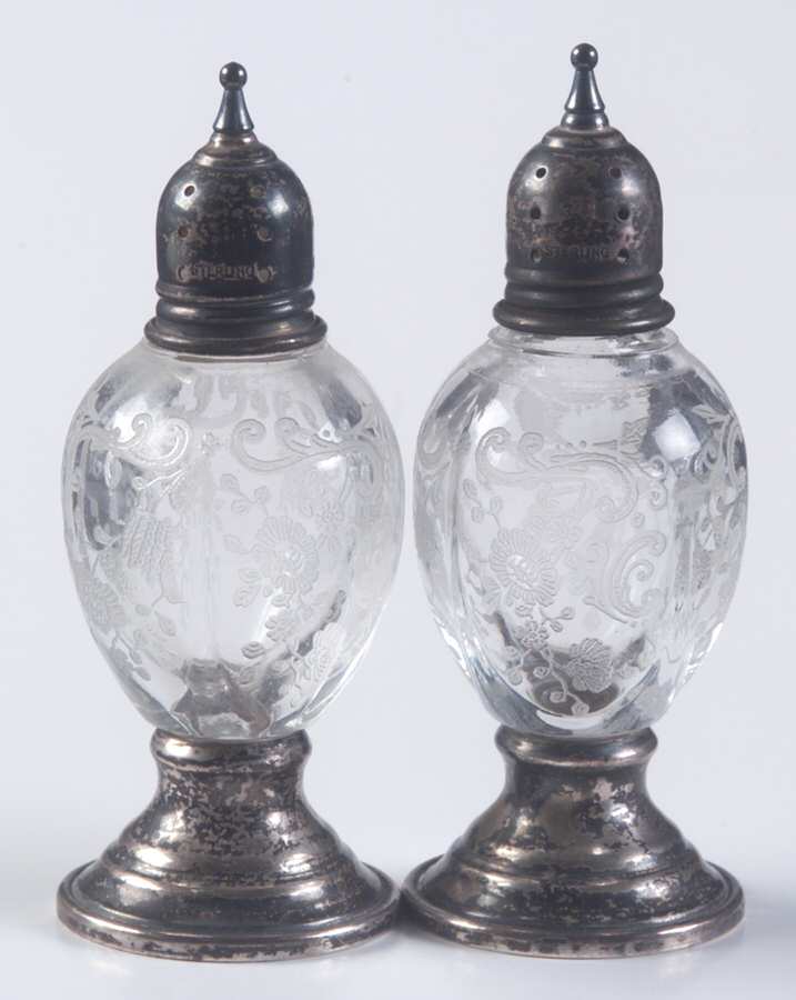 Chantilly Shaker Set with Sterling Foot and Lids by Cambridge-1