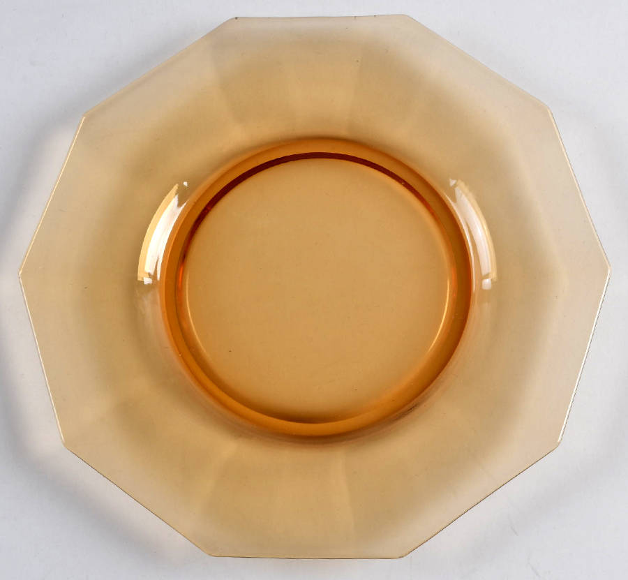 Decagon Amber 7" Salad Plate by Cambridge-1