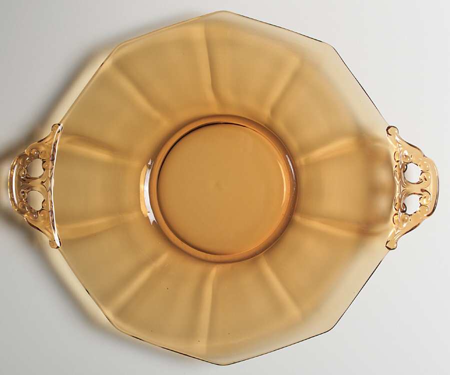 Decagon Amber 14" Handled Tray by Cambridge-1