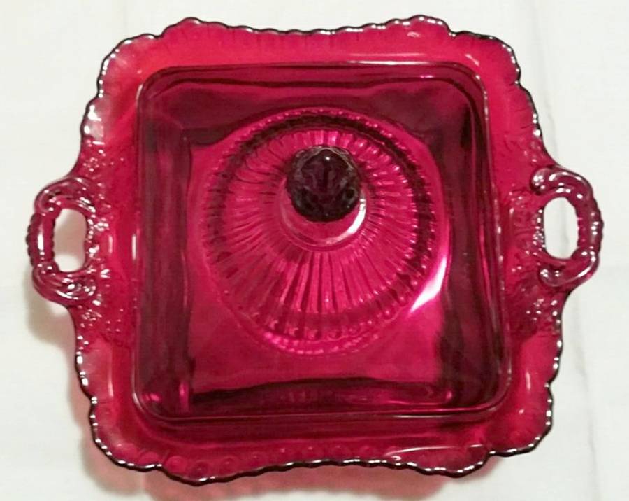 Gadroon Ruby Honey Dish & Lid by Cambridge-1
