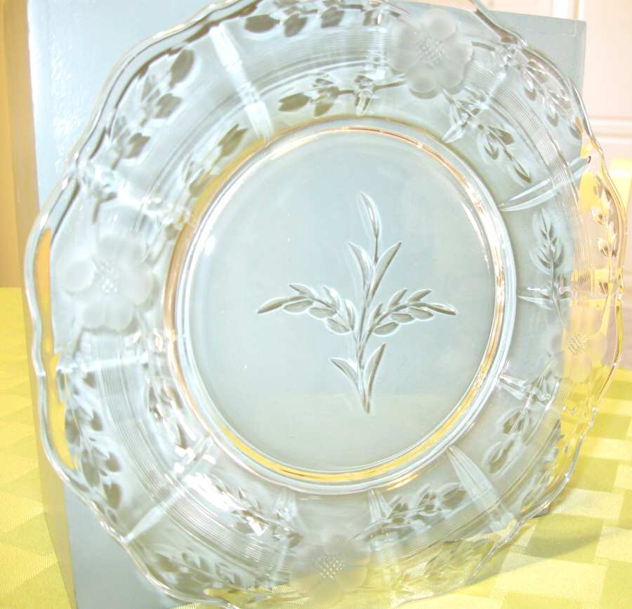 Lucia Luncheon Plate by Cambridge-1