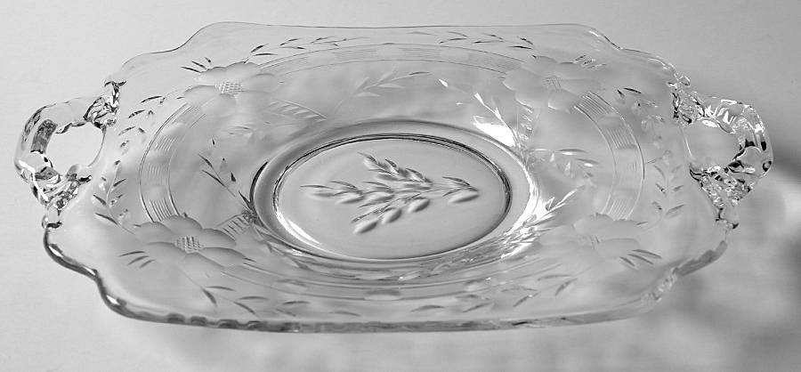 Lucia 3400/1181 Handled Bon Bon Plate by Cambridge-1