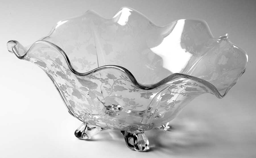 Roselyn 3400 Oblong Ruffled Four Toed Bowl by Cambridge-1