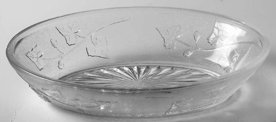 Ivy In The Snow Clear 6" Oval Relish by Co-Operative Flint-1